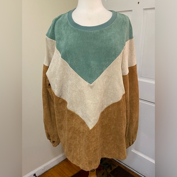 entro Tops - entro brand pull over corduroy top